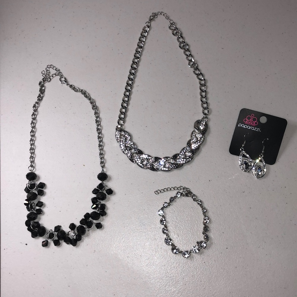 Beautiful Papparazzi Jewelry Lot